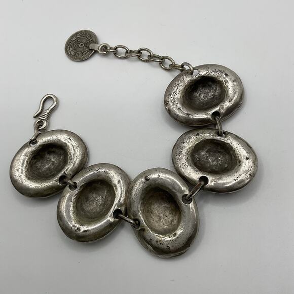 Vintage Seraglio Silver Tone Bracelet 6–7.5” • Egyptian/Middle Eastern Motif - Picture 6 of 14